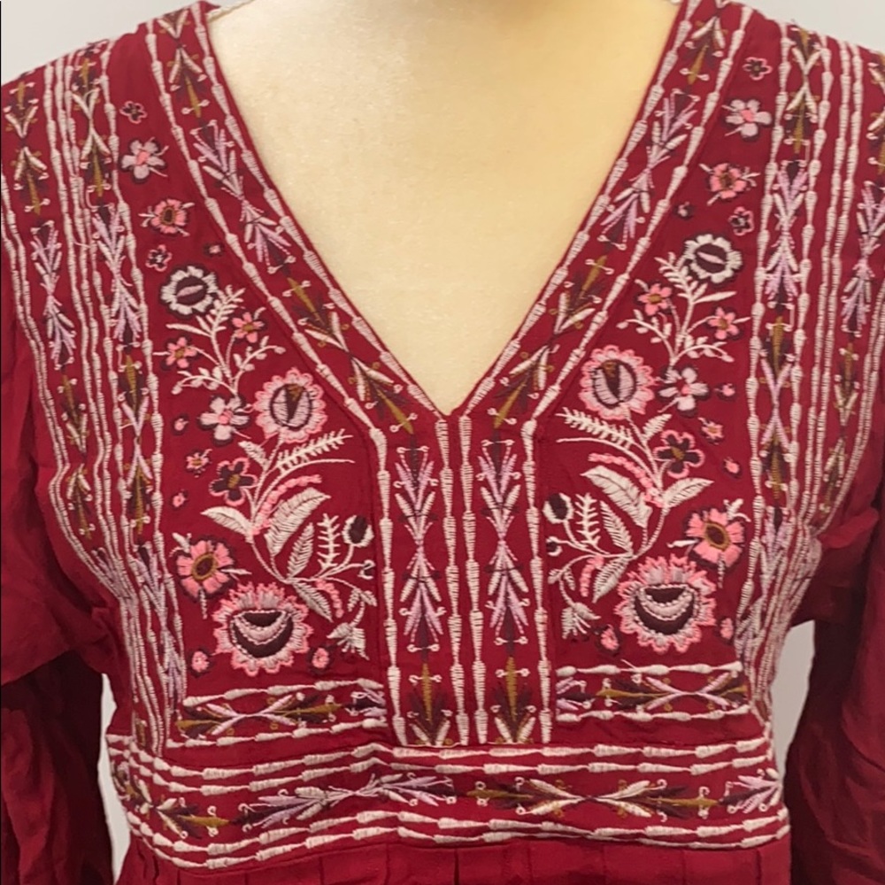 Knox rose Long Sleeve Embroidered blouse - Picture 3 of 9
